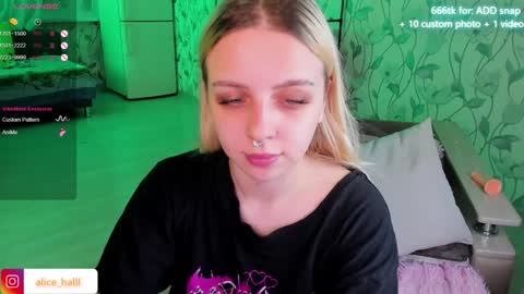 alice_halle online show from January 3, 5:42 pm