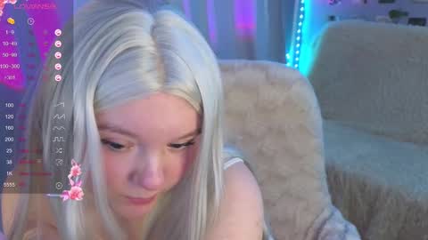 Snapshot of alice_linter chatting on March 10, 8:28 am Alice online show from March 10, 8:28 am