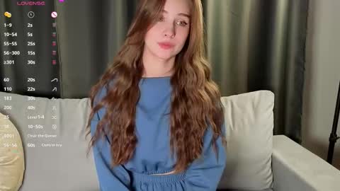 Snapshot of alice_loft chatting on September 10, 3:18 am Alice online show from September 10, 3:18 am