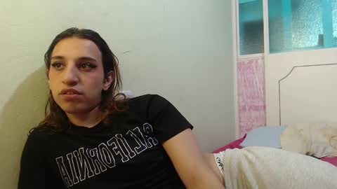 Snapshot of alice_magnus chatting on February 6, 6:35 pm alice online show from February 6, 6:35 pm