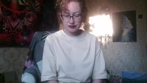 Snapshot of alice_peach chatting on September 16, 2:31 pm bigclit daddy squirt bigdildo fit online show from September 16, 2:31 pm