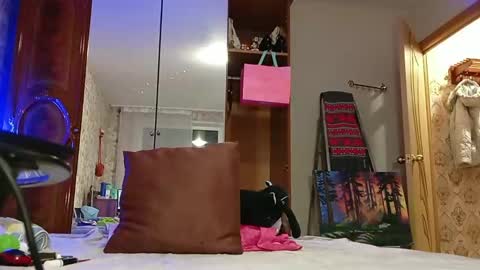 Snapshot of alice_peach chatting on February 20, 7:08 pm bigclit daddy squirt bigdildo fit online show from February 20, 7:08 pm