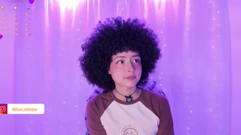 Alice  online show from December 3, 8:33 pm