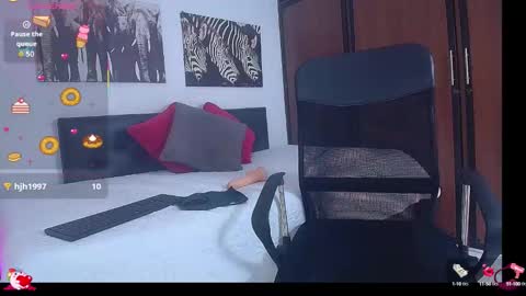 alicekitty_1 online show from September 14, 4:37 am
