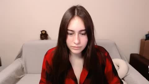 Snapshot of alicekollt chatting on March 1, 4:54 pm alicekollt online show from March 1, 4:54 pm