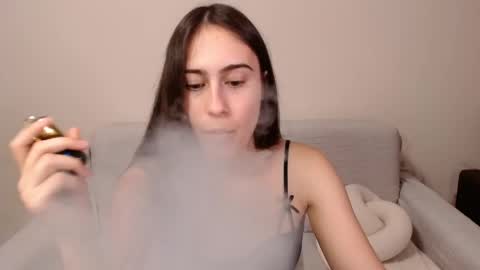 Snapshot of alicekollt chatting on January 3, 3:05 am alicekollt online show from January 3, 3:05 am