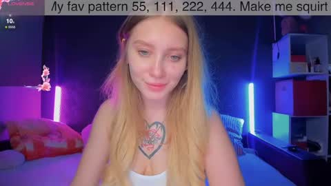 Snapshot of alicemilman chatting on March 8, 1:14 pm Alice online show from March 8, 1:14 pm