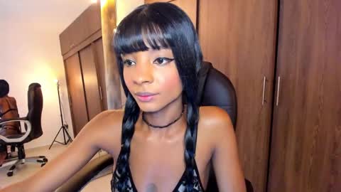 Snapshot of alika_houston chatting on March 3, 6:04 am IG Alik nasso online show from March 3, 6:04 am