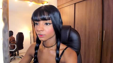 Snapshot of alika_houston chatting on March 3, 2:58 am IG Alik nasso online show from March 3, 2:58 am