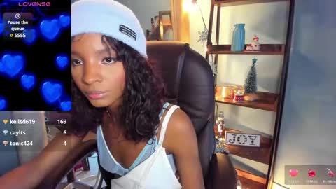 Snapshot of alika_houston chatting on December 30, 7:26 am IG Alik nasso online show from December 30, 7:26 am