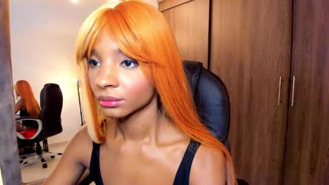 Snapshot of alika_houston chatting on February 1, 6:32 am IG Alik nasso online show from February 1, 6:32 am