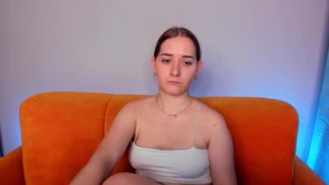 Snapshot of alinawise chatting on February 3, 7:40 am alinawise online show from February 3, 7:40 am
