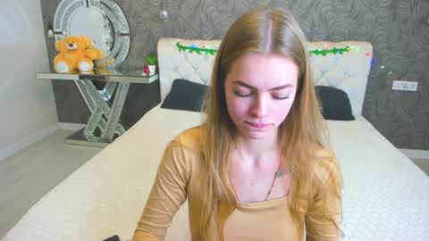 alisa_glamur online show from January 5, 2:30 pm