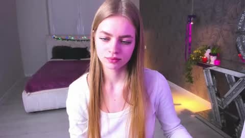 alisa_glamur online show from February 26, 6:15 pm