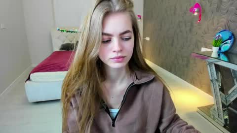 alisa_glamur online show from February 11, 1:41 pm