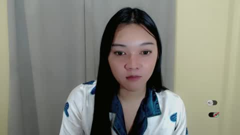 Shanti xhey online show from March 1, 9:51 am