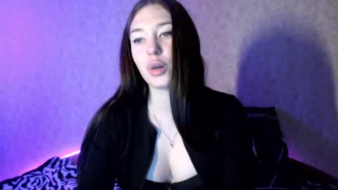 alisaadoll online show from February 19, 4:11 pm