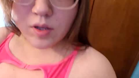 Allycatpurrs online show from September 16, 12:23 am