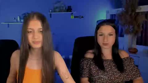 Snapshot of alma_black chatting on September 9, 1:33 pm alma_black online show from September 9, 1:33 pm