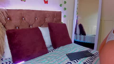 Alondra gomez online show from September 20, 12:52 pm