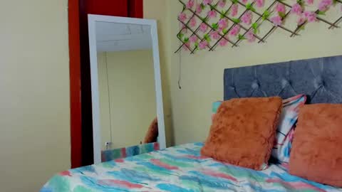 Alondra gomez online show from February 28, 1:25 pm
