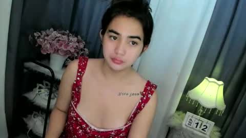 Snapshot of alovelydollnica chatting on September 12, 1:40 am alovelydollnica online show from September 12, 1:40 am