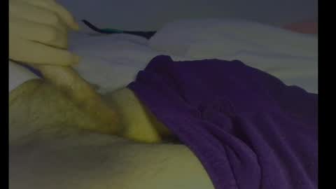 alphablue_wolf1295 online show from January 12, 9:30 am