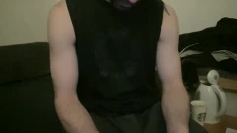 Snapshot of alphajosh chatting on February 23, 9:11 am alphajosh online show from February 23, 9:11 am