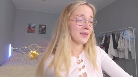 Amelia NEXT STREAM  online show from December 13, 5:00 pm