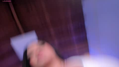 Snapshot of alyssadean_ chatting on February 19, 11:06 am Aly online show from February 19, 11:06 am