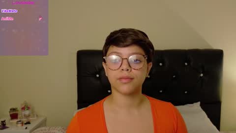 Snapshot of amand1_sweet chatting on March 10, 12:38 pm online show from March 10, 12:38 pm