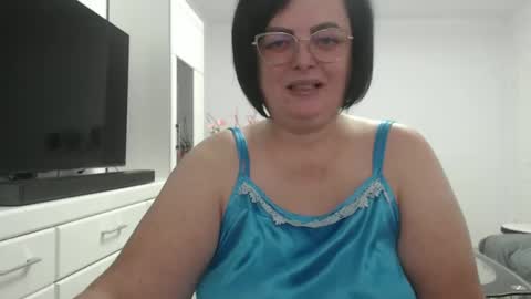 Snapshot of amandamuller1982 chatting on December 4, 7:33 am Anda online show from December 4, 7:33 am