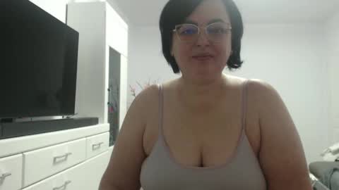 Snapshot of amandamuller1982 chatting on January 16, 1:06 am Anda online show from January 16, 1:06 am