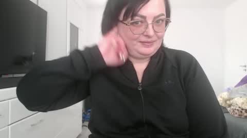 Snapshot of amandamuller1982 chatting on February 7, 9:16 am Anda online show from February 7, 9:16 am