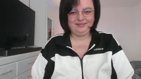 Snapshot of amandamuller1982 chatting on December 29, 10:12 am Anda online show from December 29, 10:12 am