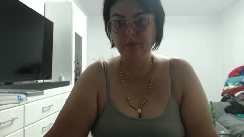 Snapshot of amandamuller1982 chatting on September 11, 9:27 pm Anda online show from September 11, 9:27 pm
