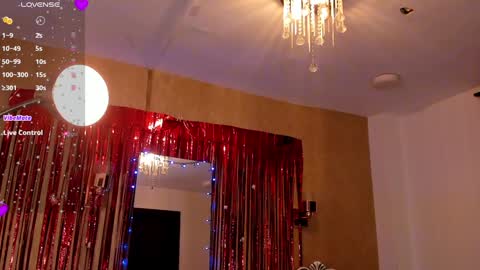 Snapshot of amara_rosh chatting on January 6, 5:59 pm amara online show from January 6, 5:59 pm