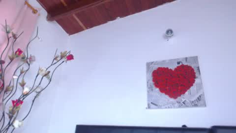 Snapshot of amarared chatting on February 19, 5:38 pm online show from February 19, 5:38 pm