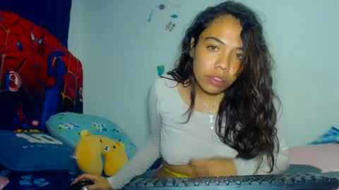 Snapshot of amararoberts08 chatting on December 20, 11:37 pm Amara Julia online show from December 20, 11:37 pm
