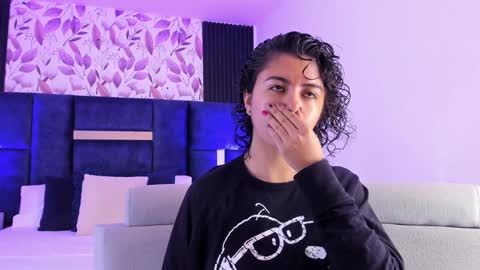 Emily online show from February 4, 10:43 am