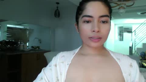 Amariah Holly online show from February 4, 5:31 am