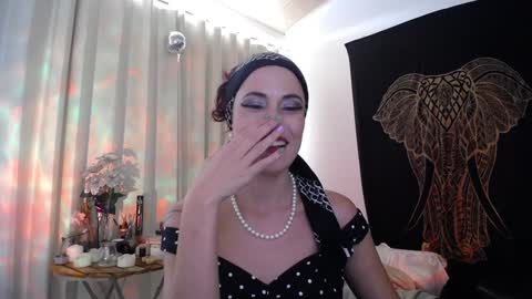 Snapshot of amatista_riveera chatting on January 8, 9:23 pm Amatista Next stream 9 DEC 1 PM COLOMBIAN TIME miss u and love u online show from January 8, 9:23 pm