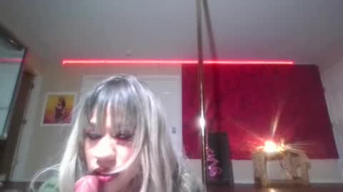 amayamillarodriguez online show from February 13, 4:43 am