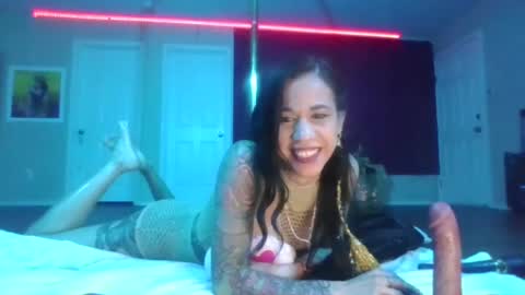 amayamillarodriguez online show from February 28, 4:43 am