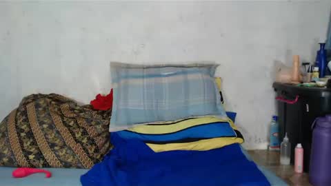 Snapshot of amazongirl_pinay chatting on March 3, 4:05 pm jasmine online show from March 3, 4:05 pm