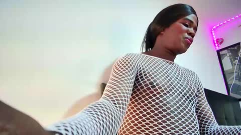 ambargil__ online show from March 6, 2:18 pm