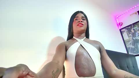ambargil__ online show from February 27, 2:10 pm