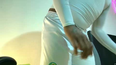ambargil__ online show from January 29, 6:39 pm