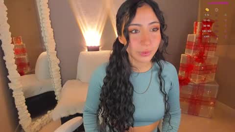 amber_curly online show from December 30, 4:29 pm