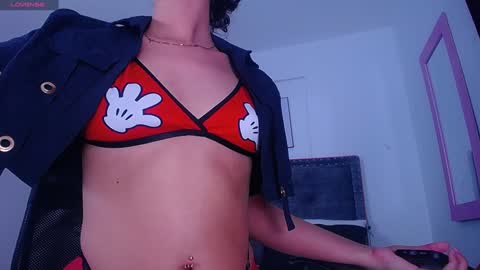 Snapshot of amber_hot22 chatting on January 22, 7:34 pm ambar online show from January 22, 7:34 pm